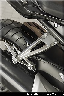 yamaha_fz1_fazer_2009_029.jpg