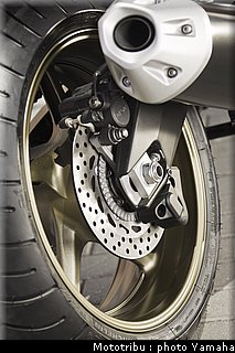 yamaha_fz1_fazer_2009_032.jpg