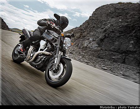 yamaha_mt01_2009_001.jpg