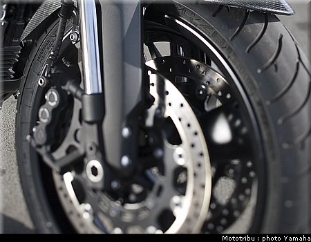 yamaha_mt01_2009_025.jpg
