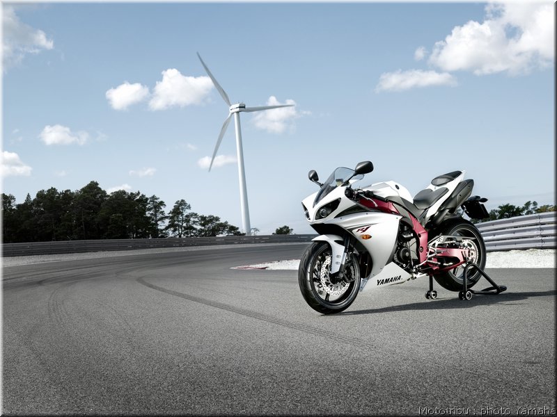 yamaha-r1-2009-012