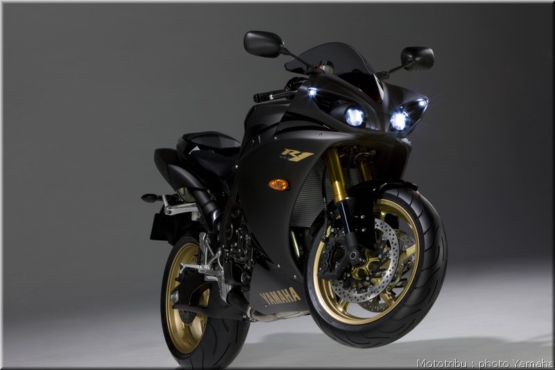 yamaha-r1-2009-018