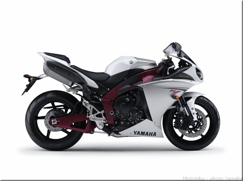 yamaha-r1-2009-024