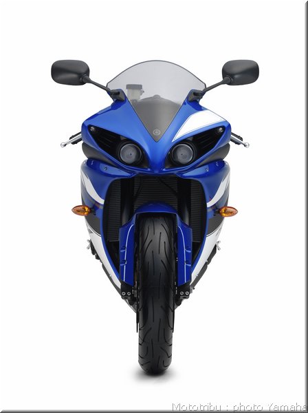 yamaha-r1-2009-036