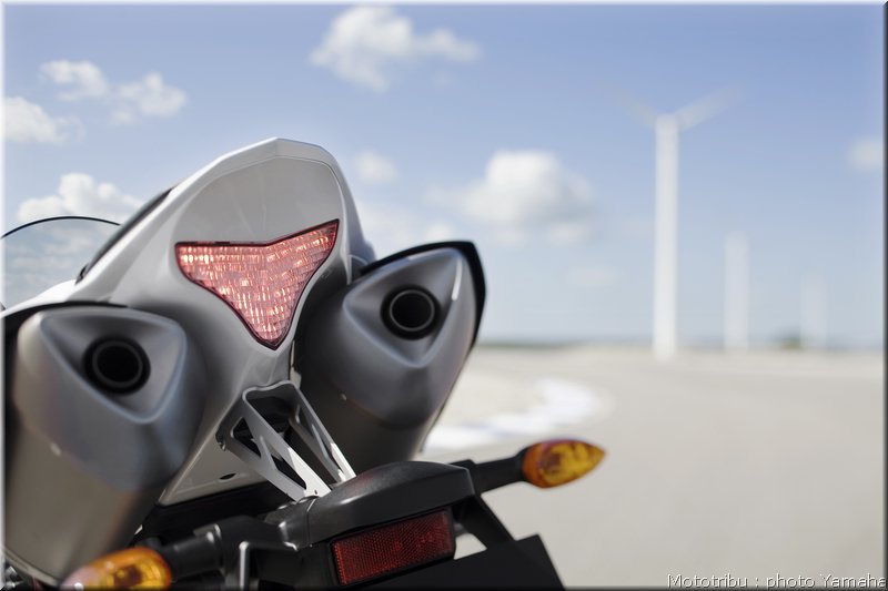 yamaha-r1-2009-053