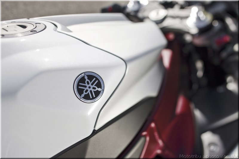 yamaha-r1-2009-054