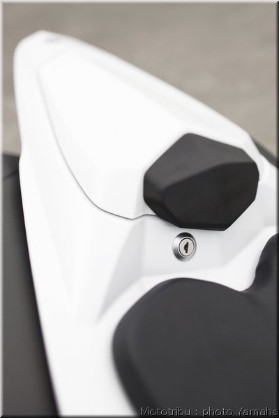 yamaha-r1-2009-067