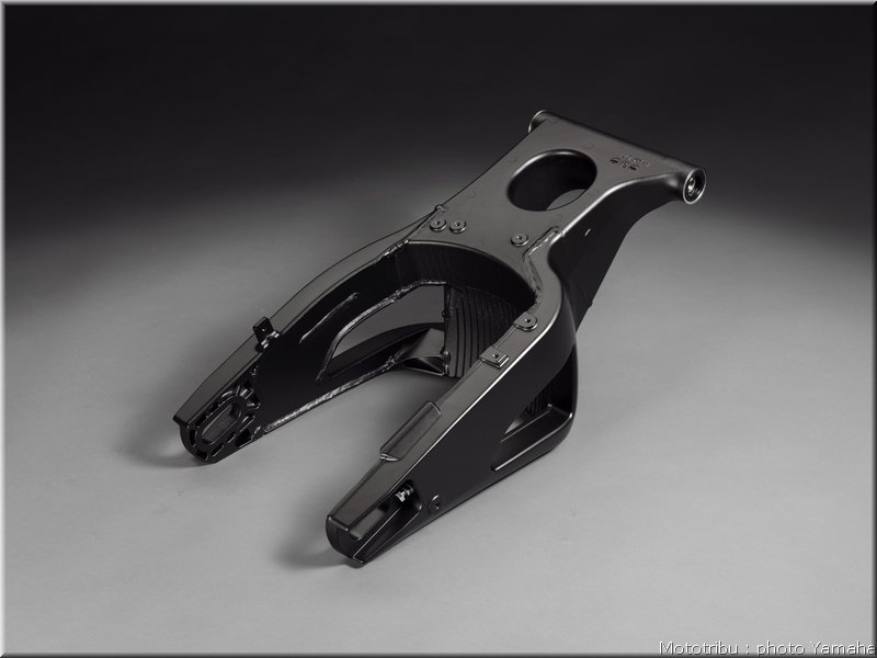 yamaha-r1-2009-077