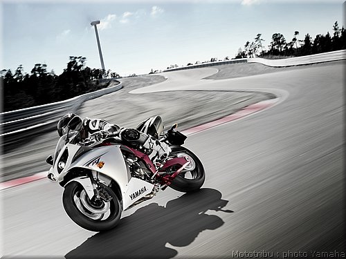 yamaha-r1-2009-008.jpg