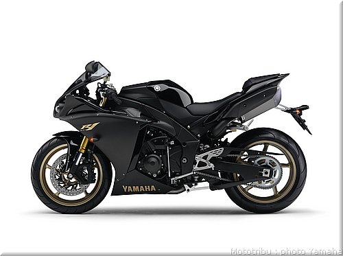 yamaha-r1-2009-021.jpg