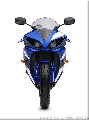 yamaha-r1-2009-036.jpg