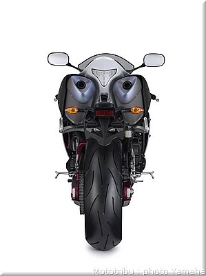 yamaha-r1-2009-040.jpg