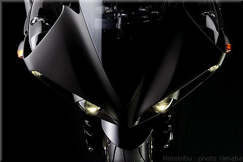 yamaha-r1-2009-045.jpg