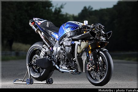 yamaha_r1_sbk_2009_028.jpg