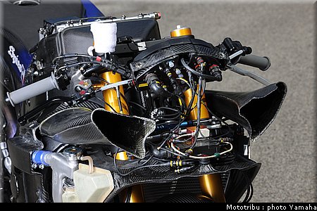 yamaha_r1_sbk_2009_031.jpg