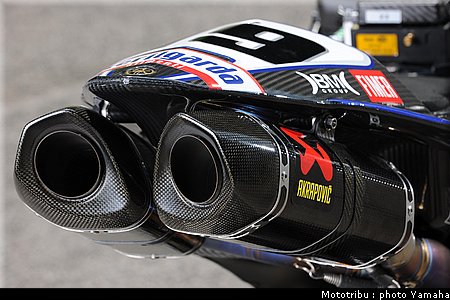 yamaha_r1_sbk_2009_033.jpg