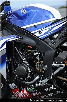 yamaha_r1_sbk_2009_034.jpg
