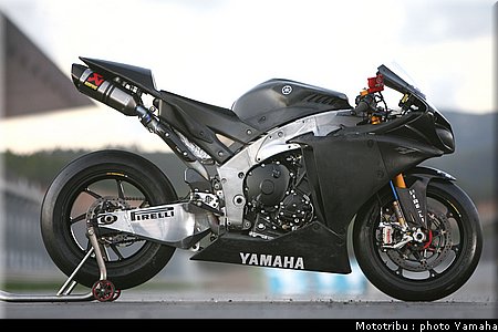 yamaha_r1_sbk_2009_045.jpg