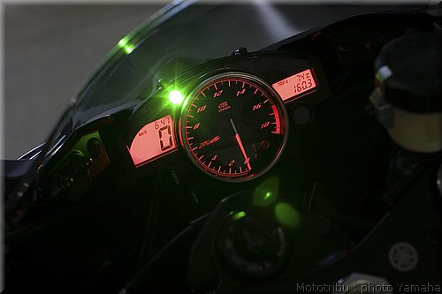yamaha_r6_2008_018.jpg
