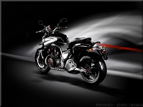 0009-yamaha-vmax2009-009.jpg