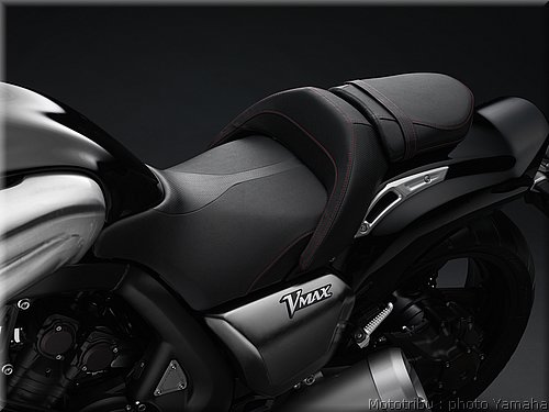 0032-yamaha-vmax2009-032.jpg