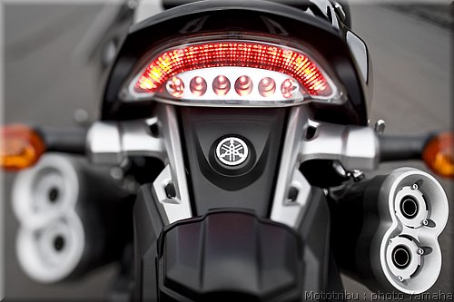 0033-yamaha-vmax2009-033.jpg