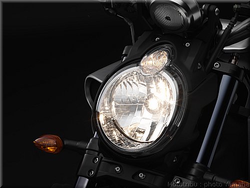0040-yamaha-vmax2009-040.jpg