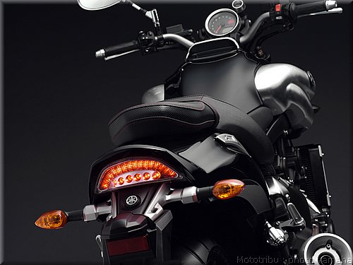0042-yamaha-vmax2009-042.jpg