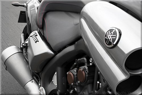 0045-yamaha-vmax2009-045.jpg
