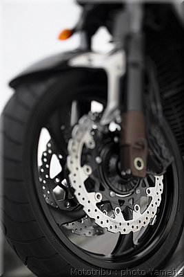 0067-yamaha-vmax2009-067.jpg