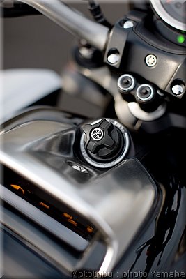 0075-yamaha-vmax2009-075.jpg