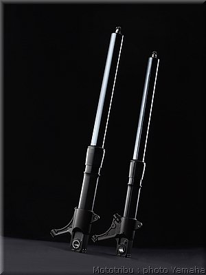 0094-yamaha-vmax2009-094.jpg