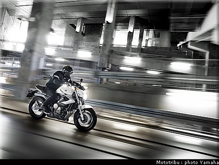yamaha_xj600_003.jpg
