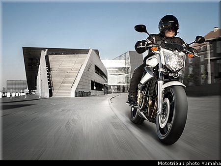yamaha_xj600_004.jpg