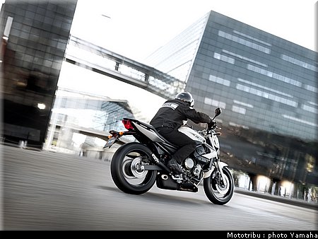 yamaha_xj600_008.jpg