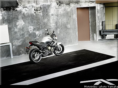 yamaha_xj600_010.jpg