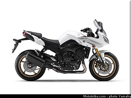 yamaha_fazer8_2010_017.jpg