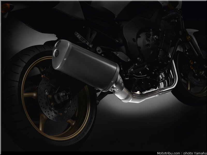 yamaha_fz8_2010_033