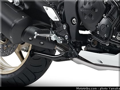 yamaha_fz8_2010_022.jpg