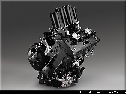 yamaha_fz8_2010_051.jpg