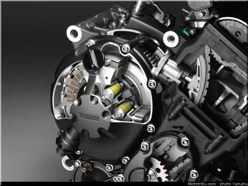 yamaha_r6_2010_012