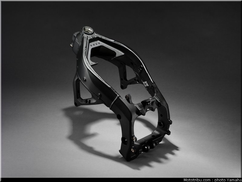 yamaha_r6_2010_015