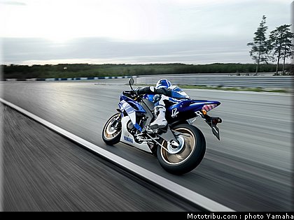yamaha_r6_2010_002.jpg