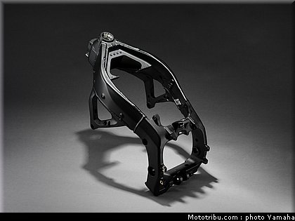 yamaha_r6_2010_015.jpg