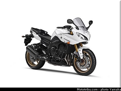 yamaha_fazer8_2011_020.jpg