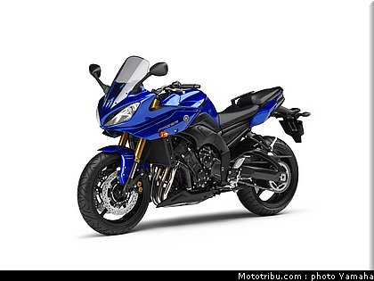yamaha_fazer8_2011_032.jpg