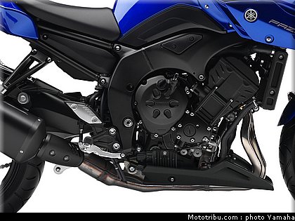yamaha_fazer8_2011_040.jpg