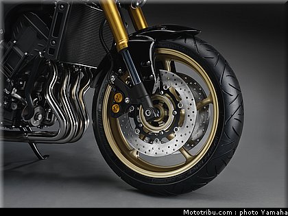 yamaha_fazer8_2011_058.jpg
