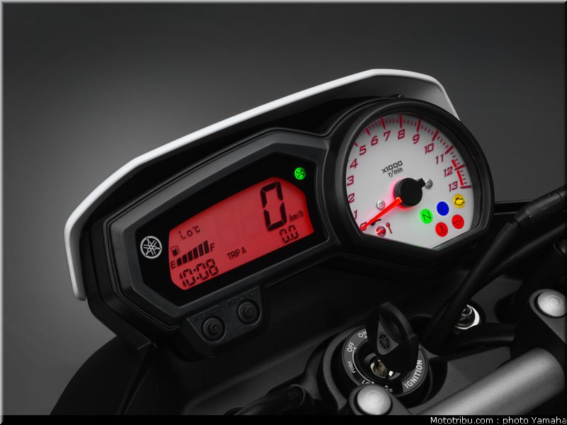 yamaha_fz8n_2011_048