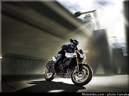 yamaha_fz8n_2011_003.jpg